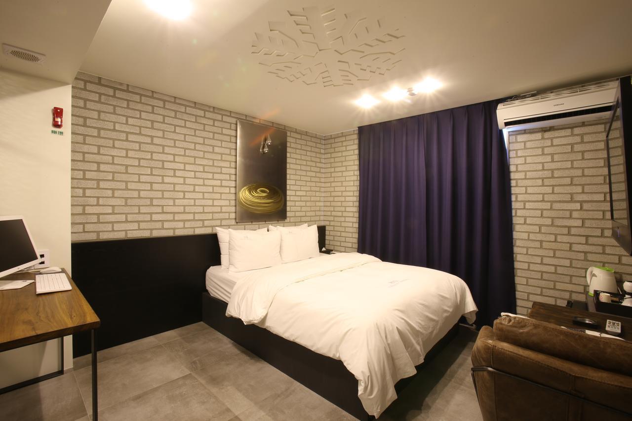 Guri Cello Hotel エクステリア 写真