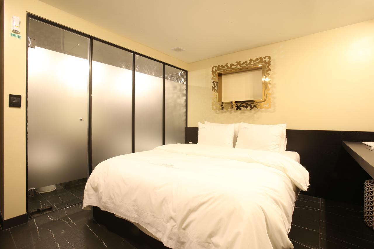 Guri Cello Hotel エクステリア 写真